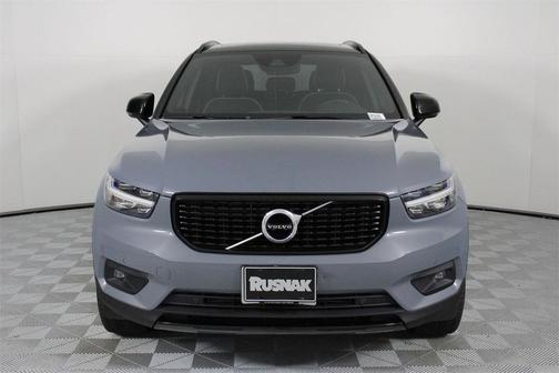 2021 Volvo XC40 T5 R-Design