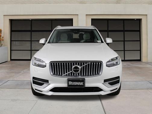 2023 Volvo XC90 Recharge Plug-In Hybrid T8 Ultimate 6-Seater