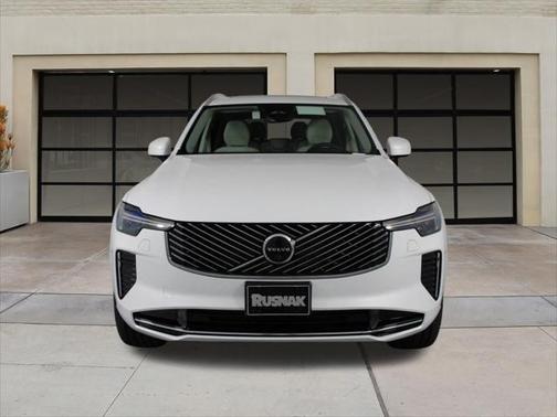 2025 Volvo XC90 B6 Ultra
