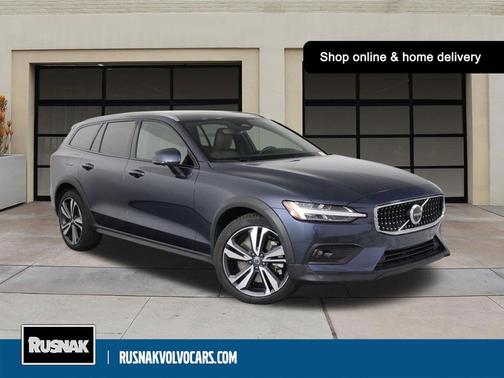 Denim Blue Metallic 2025 Volvo V60 Cross Country Plus, B5 AWD Gas (mild hybrid)