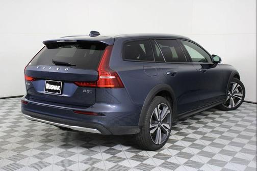 Denim Blue Metallic 2025 Volvo V60 Cross Country Plus, B5 AWD Gas (mild hybrid)