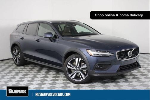Denim Blue Metallic 2025 Volvo V60 Cross Country Plus, B5 AWD Gas (mild hybrid)
