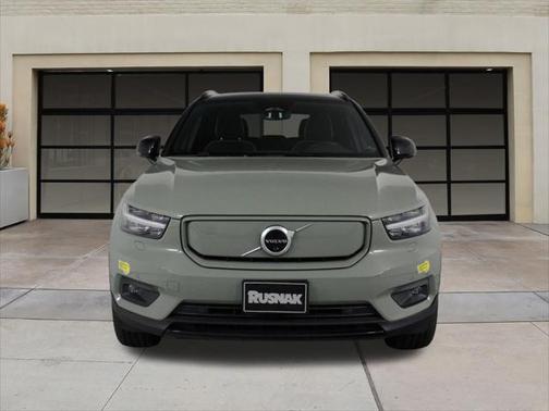 2022 Volvo XC40 Recharge Pure Electric P8 Twin Plus