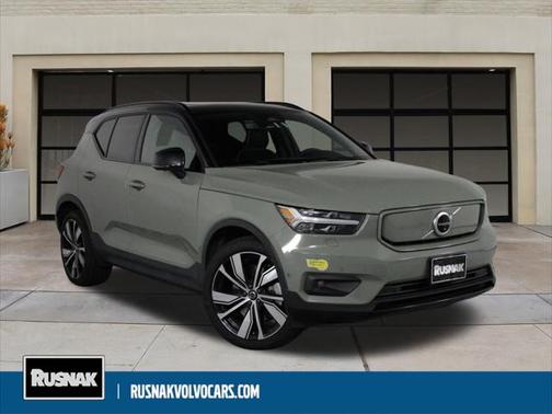 2022 Volvo XC40 Recharge Pure Electric P8 Twin Plus