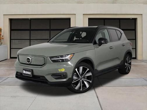 2022 Volvo XC40 Recharge Pure Electric P8 Twin Plus