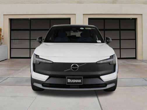 Crystal White Metallic 2026 Volvo EX30 Cross Country Ultra, Twin Motor Performance, Fully electric