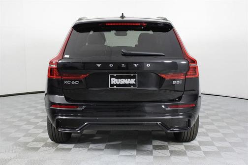 2026 Volvo XC60 B5 Core