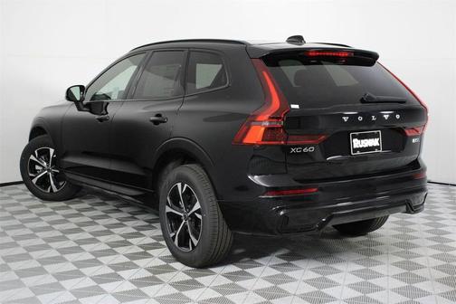 2026 Volvo XC60 B5 Core