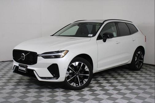 Crystal White Metallic 2026 Volvo XC60 B5 Plus