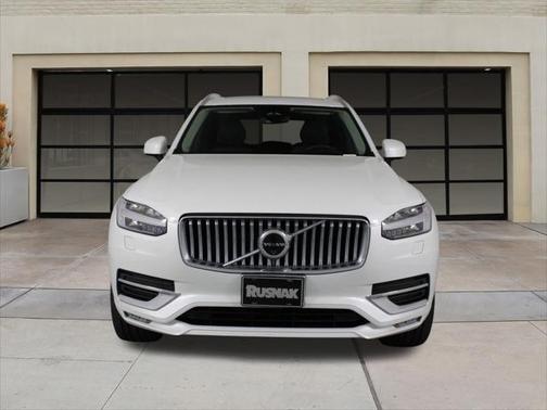 2024 Volvo XC90 B5 Plus Bright Theme