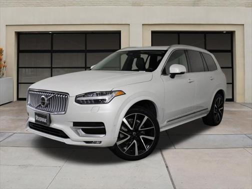 2024 Volvo XC90 B5 Plus Bright Theme