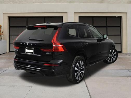 2025 Volvo XC60 B5 Core