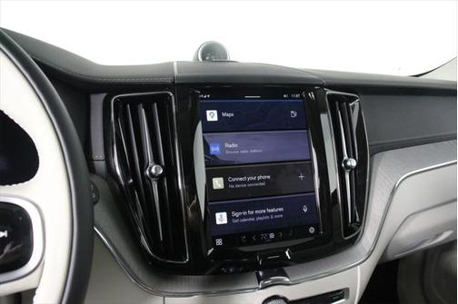 2025 Volvo XC60 B5 Ultra