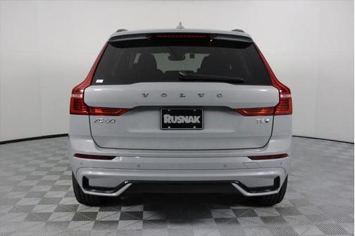 2025 Volvo XC60 Plug-In Hybrid T8 Plus