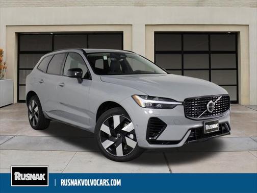 2025 Volvo XC60 Plug-In Hybrid T8 Plus