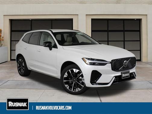 2026 Volvo XC60 B5 Plus