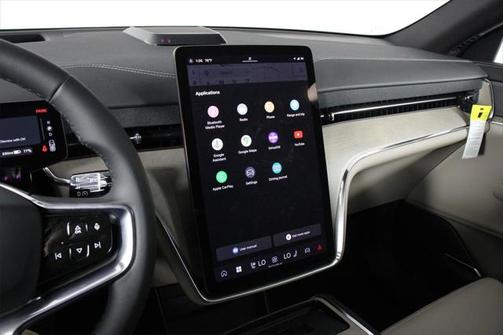 2025 Volvo EX90 Twin Motor Plus