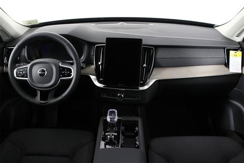 2026 Volvo XC90 Plus, B5 AWD Gas (mild hybrid), Gasoline, Bright, 7 Seats