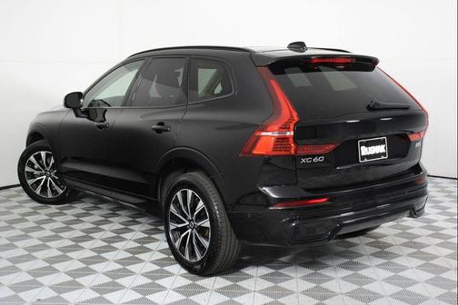 Onyx Black Metallic 2025 Volvo XC60 B5 Plus