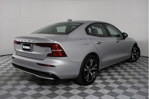 2025 Volvo S60 B5 Core