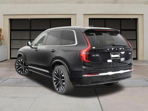 Onyx Black Metallic 2026 Volvo XC90 Plus, B5 AWD Gas (mild hybrid), Gasoline, Bright, 7 Seats