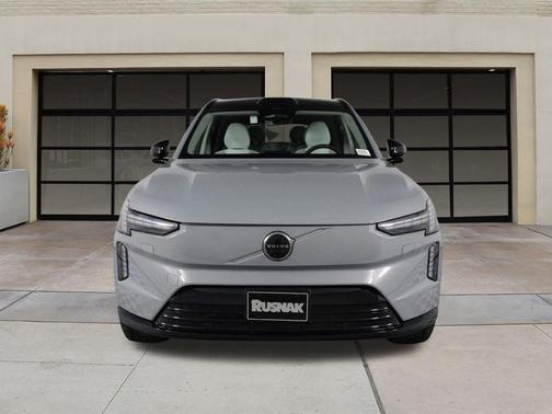 2025 Volvo EX90 Twin Motor Performance Plus