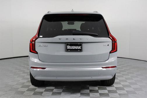 2026 Volvo XC90 Core, B5 AWD Gas (mild hybrid), Gasoline, Bright, 7 Seats