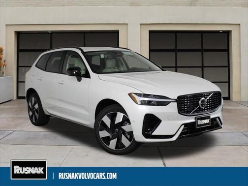 2025 Volvo XC60 Plug-In Hybrid T8 Plus