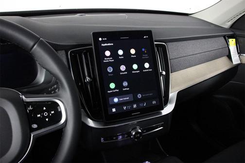 2026 Volvo XC90 B5 Plus 7-Seater