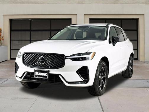 Crystal White Metallic 2026 Volvo XC60 B5 Core
