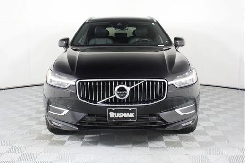 Onyx Black Metallic 2019 Volvo XC60 T5 Inscription