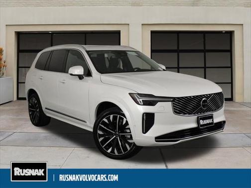 2025 Volvo XC90 B6 Plus 7-Seater