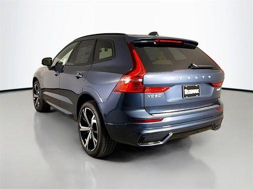 2025 Volvo XC60 Plug-In Hybrid T8 Ultra