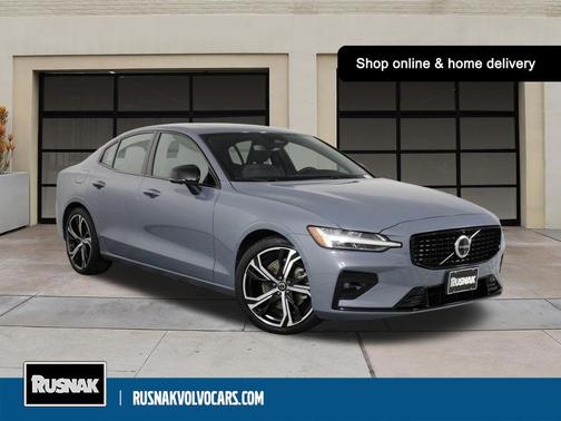Thunder Grey Metallic 2024 Volvo S60 B5 Ultimate Dark Theme
