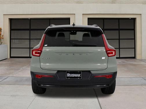 2023 Volvo XC40 Recharge Pure Electric Twin Plus