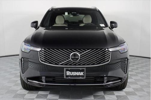 2025 Volvo XC90 Plug-In Hybrid T8 Plus 6-Seater