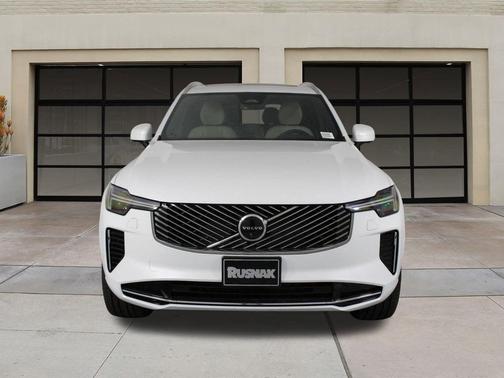 2026 Volvo XC90 B6 Ultra 7-Seater