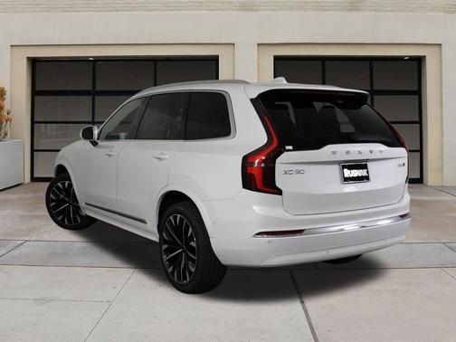 2026 Volvo XC90 B6 Ultra 7-Seater