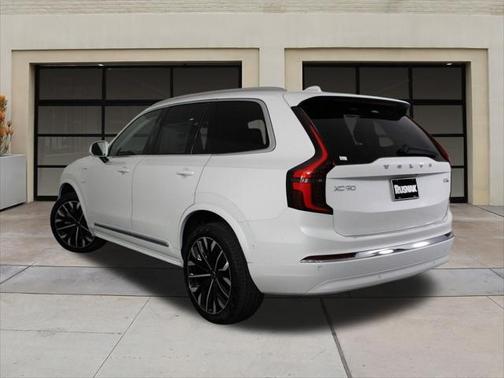2025 Volvo XC90 Plug-In Hybrid T8 Plus 7-Seater