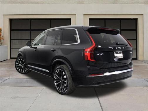 2025 Volvo XC90 Plug-In Hybrid T8 Plus 6-Seater