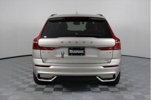 2025 Volvo XC60 Plug-In Hybrid T8 Ultra