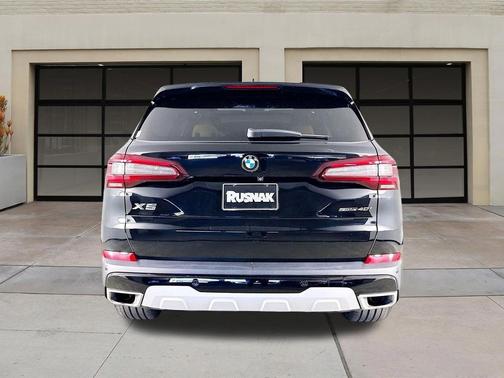 Jet Black 2023 BMW X5 sDrive40i