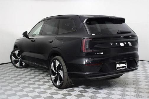 2025 Volvo EX90 Twin Motor Performance Ultra 6-Seater