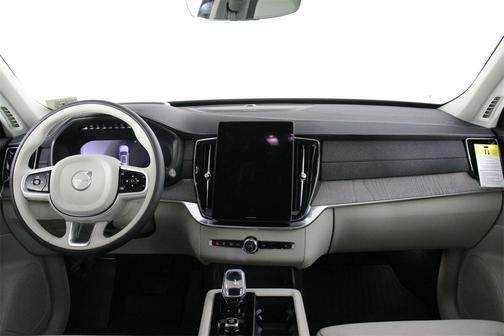 2026 Volvo XC90 B6 Ultra Dark Theme 7-Seater