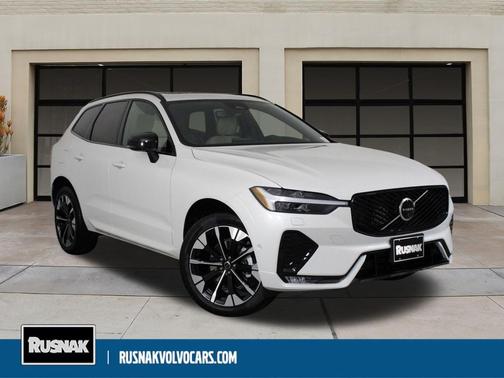 2026 Volvo XC60 B5 Plus