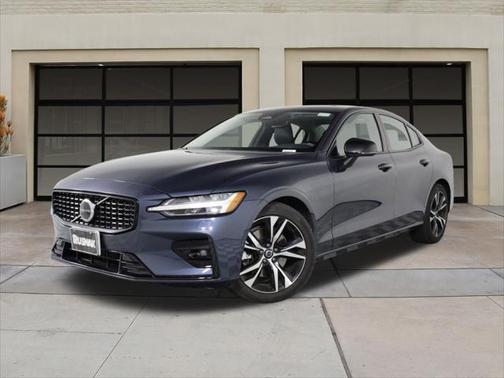 2025 Volvo S60 B5 Core