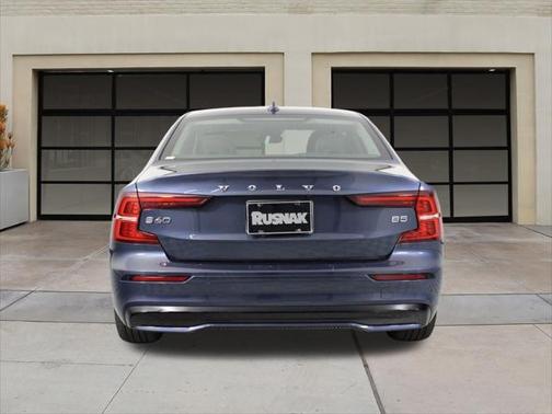 2025 Volvo S60 B5 Core
