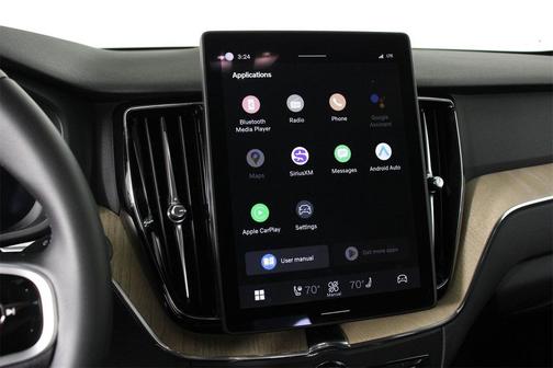 2026 Volvo XC60 B5 Plus