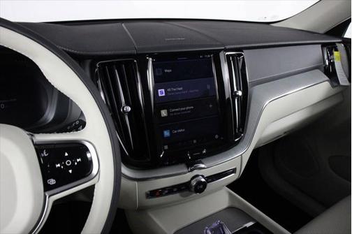 2025 Volvo XC60 Plug-In Hybrid T8 Ultra