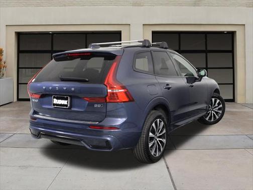 2025 Volvo XC60 B5 Core
